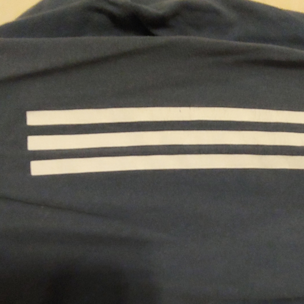Adidas shirt - Picture 5 of 5